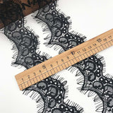 Double scalloped eyelash Chantily lace