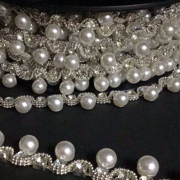 NEW - Large Diamanté & Pearl Swirl Trim