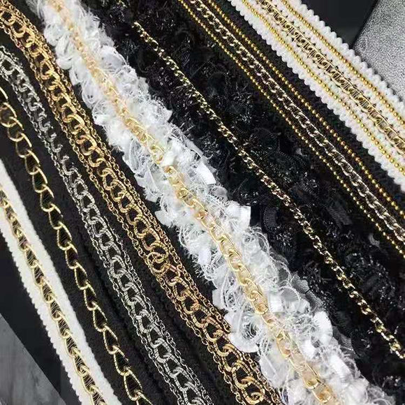 Decor tape with beads chain