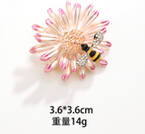 Bee broches with diamnate / pearl