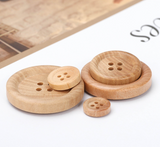 Natural wooden 4H button with thin RIM