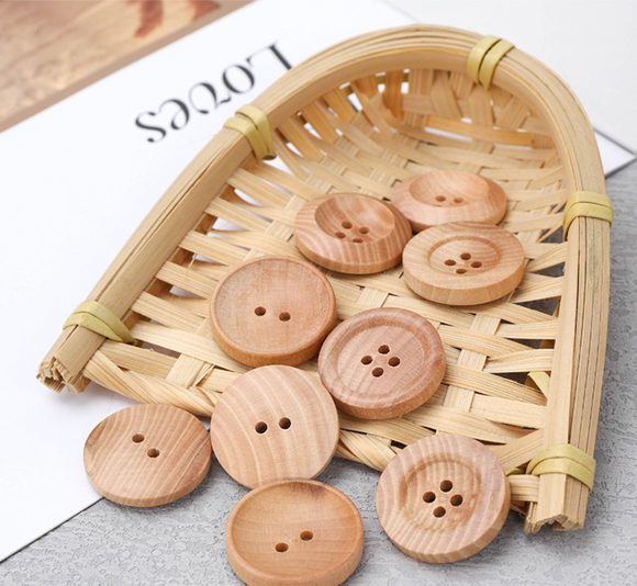 Natural wooden 4H button with thin RIM