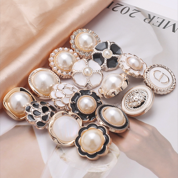 Flower oil drop shank buttons