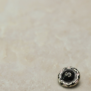 #5 metal shank oil drop buttons