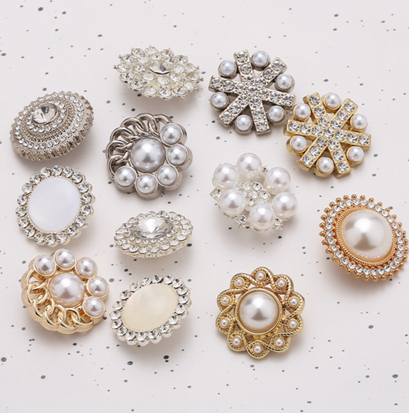 Diamante shank buttons