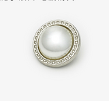 Pearl button with chain eddging shank buttons