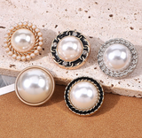 New - Pearl buttons