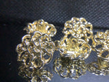 Hollow chain flower Button