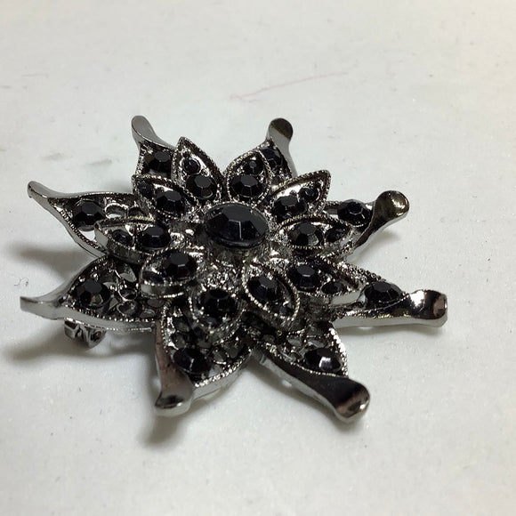 Eight Sided Star diamanté brooch