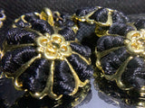Weaved metal flower shank button