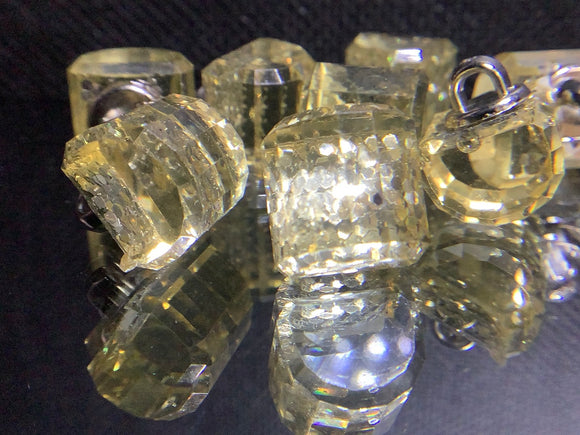 Half dome glass shank button