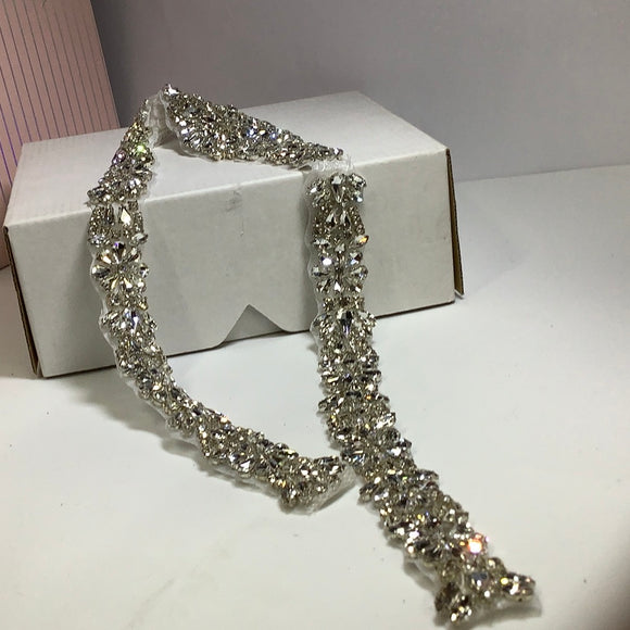 Iron-on Luxury Bling Crystal Rhinestone Applique