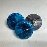 Single quartz stone shank button