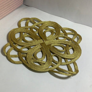 Gold Chinese knot Appliqu