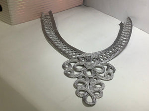 Chinese Knot braid collar