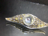 Diamanté eye butttons