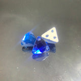 Triangle shape glass bead