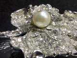 Vintage art deco style silver tone leave brooches with pearl