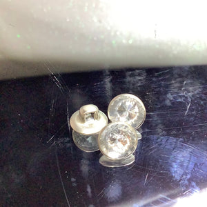 Crystal facet shank button
