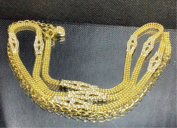 Diamanté necklace