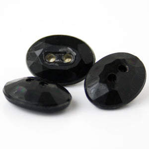 Round 2 hole facet button