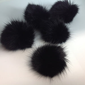 YR201344 Fur Pom Poms