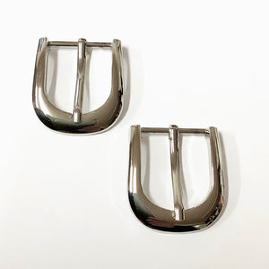 Uriel Buckle