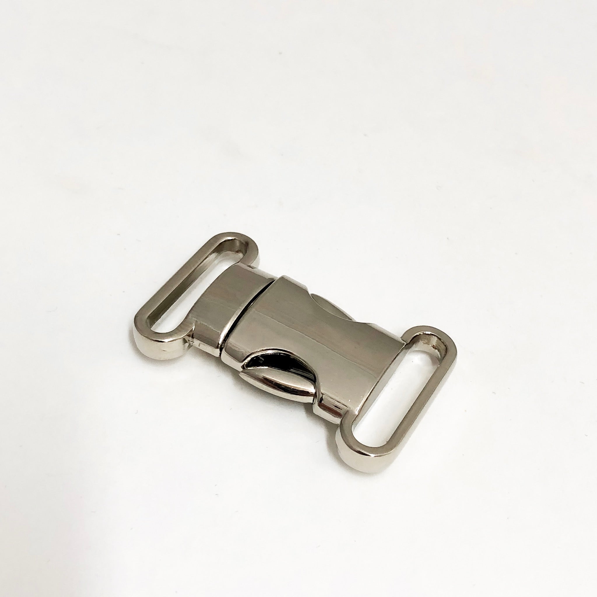 モダニティ BUTTONS CLIP (バトンズ クリップ) シルバーブラック モダニティ BUTTONS CLIP (バトンズ クリップ) シルバーブラック