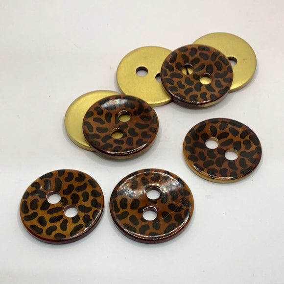 Leopard button