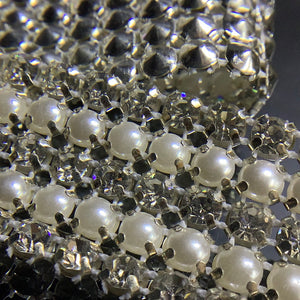 Crystal pearl in metal backing