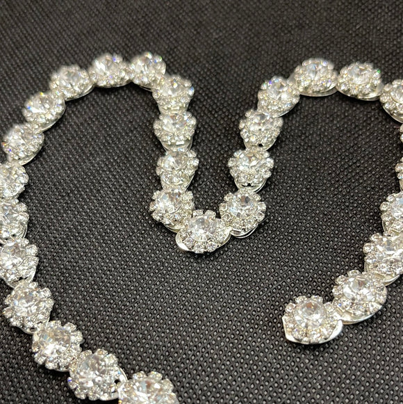 Flower diamanté  trim in chain clip