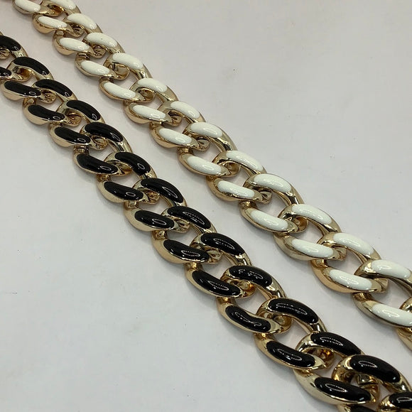 Oil drop contrast acrylic chain