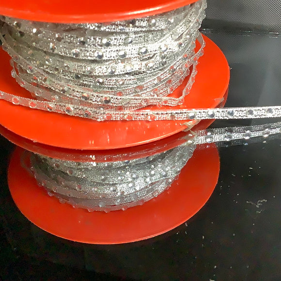 Hot fix diamanté on lurex tape - Single row