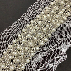 Pearl and seed bead trim