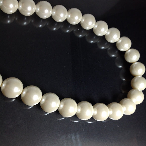 Large Pearl Balls 20mm